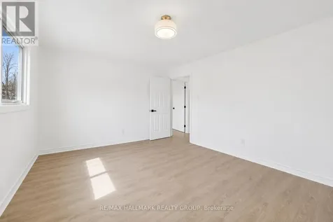 226 Old Colony Road Ottawa ON K2L 1M7