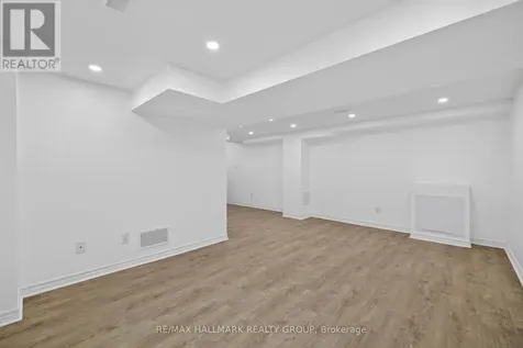 226 Old Colony Road Ottawa ON K2L 1M7