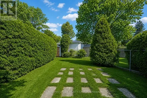 226 Old Colony Road Ottawa ON K2L 1M7