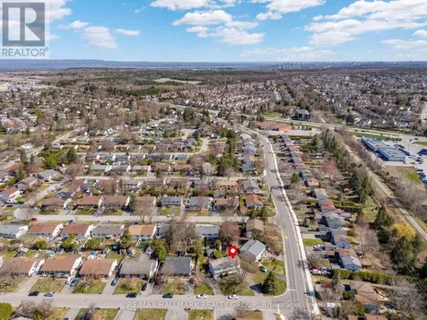 226 Old Colony Road Ottawa ON K2L 1M7