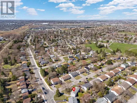 226 Old Colony Road Ottawa ON K2L 1M7