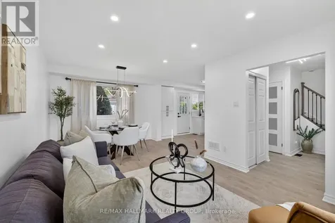 226 Old Colony Road Ottawa ON K2L 1M7