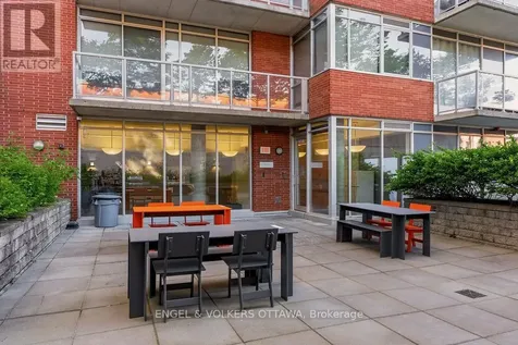 180 York Street Ottawa ON K1N 1J6