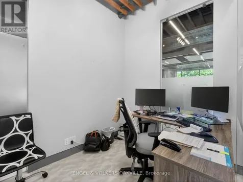 418 Iroquois Shore Road Oakville (qe Queen Elizabeth) ON L6H 1M5