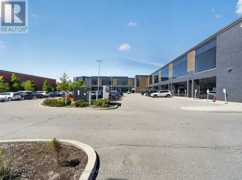418 Iroquois Shore Road Oakville (qe Queen Elizabeth) ON L6H 1M5