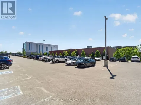 418 Iroquois Shore Road Oakville (qe Queen Elizabeth) ON L6H 1M5