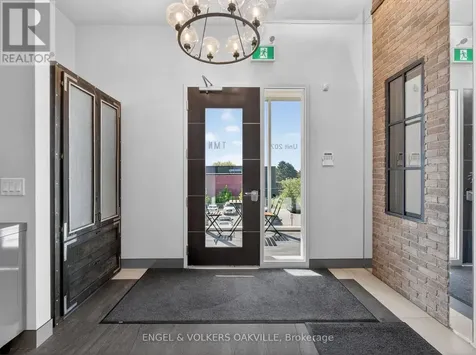 418 Iroquois Shore Road Oakville (qe Queen Elizabeth) ON L6H 1M5