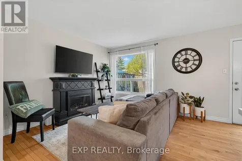 475 Annapolis Court Waterloo ON N2K 4E7