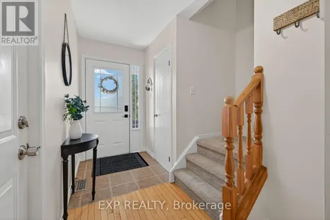 475 Annapolis Court Waterloo ON N2K 4E7