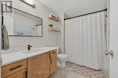 475 Annapolis Court Waterloo ON N2K 4E7