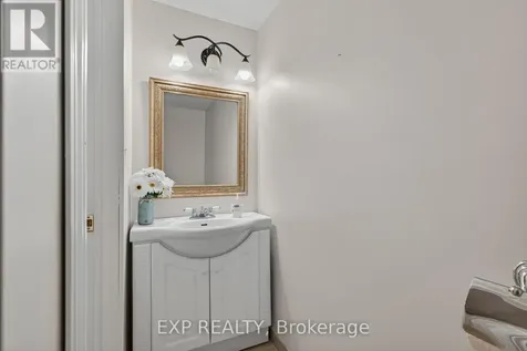 475 Annapolis Court Waterloo ON N2K 4E7