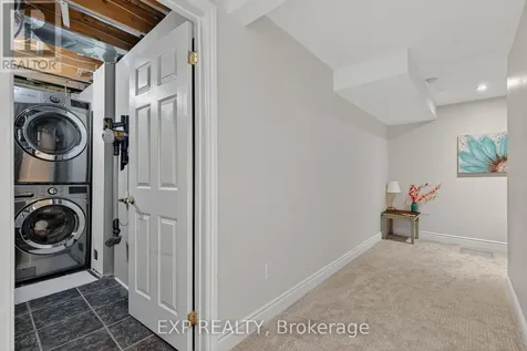 475 Annapolis Court Waterloo ON N2K 4E7