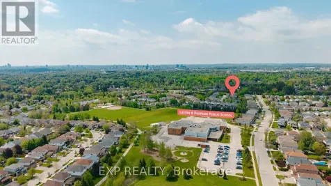 475 Annapolis Court Waterloo ON N2K 4E7