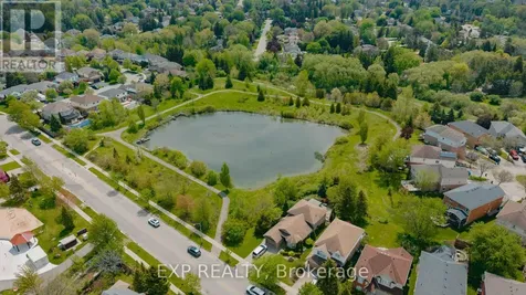 475 Annapolis Court Waterloo ON N2K 4E7