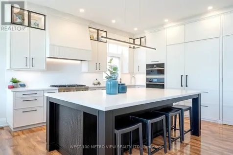 458 Silver Birch Drive Tiny ON L9M 0M5