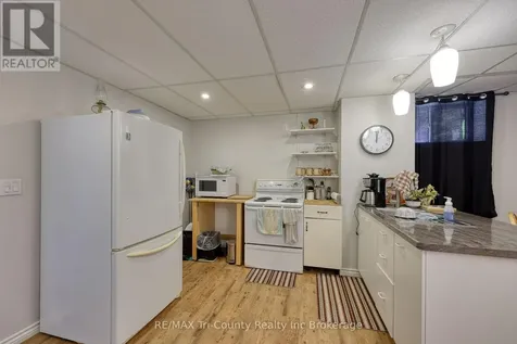 16 Delevan Crescent Tillsonburg ON N4G 3M7