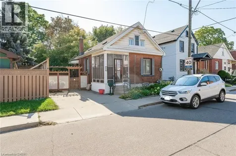 252 Beechwood Avenue Hamilton ON L8L 2T1