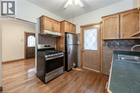 252 Beechwood Avenue Hamilton ON L8L 2T1