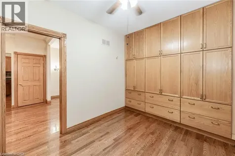 252 Beechwood Avenue Hamilton ON L8L 2T1