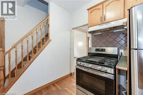 252 Beechwood Avenue Hamilton ON L8L 2T1