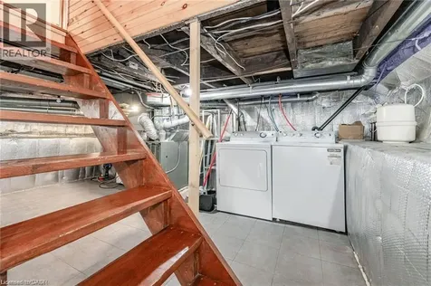 252 Beechwood Avenue Hamilton ON L8L 2T1