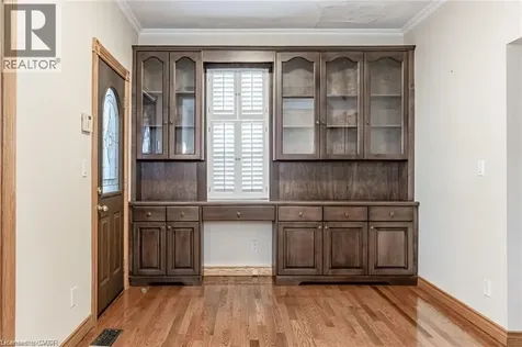 252 Beechwood Avenue Hamilton ON L8L 2T1