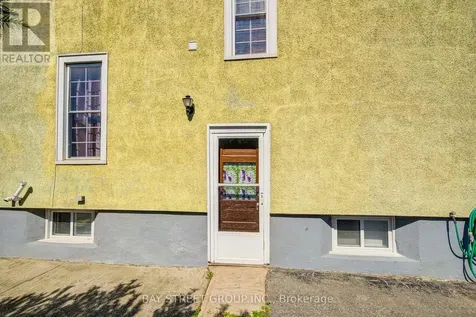 4680 Eastwood Crescent Niagara Falls (downtown) ON L2E 1B5