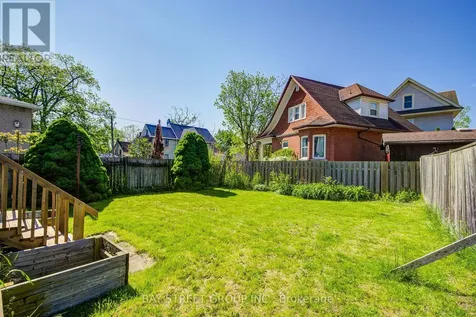 4680 Eastwood Crescent Niagara Falls (downtown) ON L2E 1B5