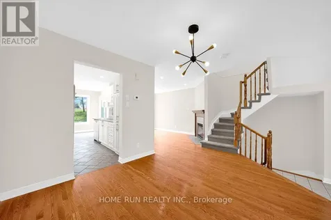 102 Kimberwick Crescent Ottawa ON K1V 1K7