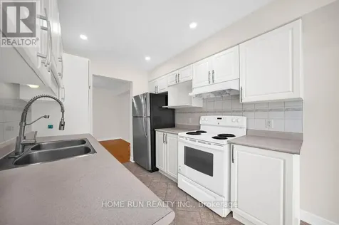 102 Kimberwick Crescent Ottawa ON K1V 1K7