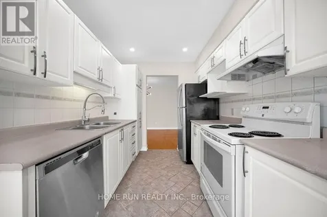 102 Kimberwick Crescent Ottawa ON K1V 1K7