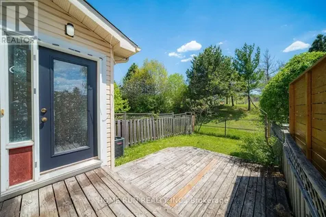 102 Kimberwick Crescent Ottawa ON K1V 1K7