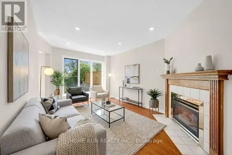 102 Kimberwick Crescent Ottawa ON K1V 1K7