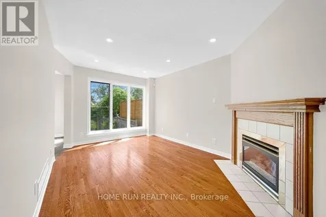 102 Kimberwick Crescent Ottawa ON K1V 1K7