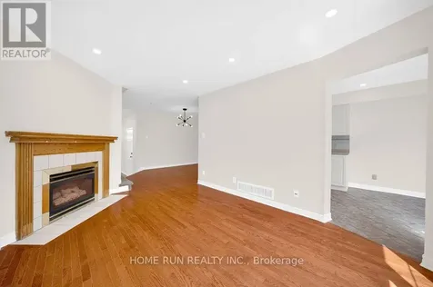 102 Kimberwick Crescent Ottawa ON K1V 1K7