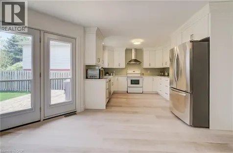 464 Northlake Drive Waterloo ON N2V 2A4