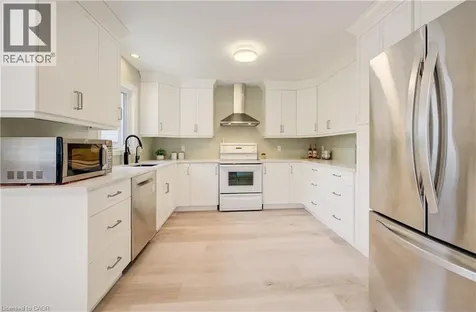 464 Northlake Drive Waterloo ON N2V 2A4