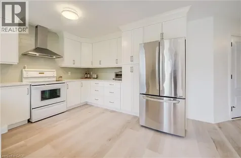 464 Northlake Drive Waterloo ON N2V 2A4