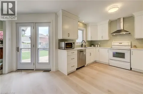 464 Northlake Drive Waterloo ON N2V 2A4