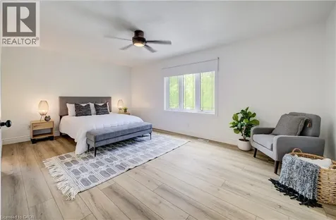 464 Northlake Drive Waterloo ON N2V 2A4