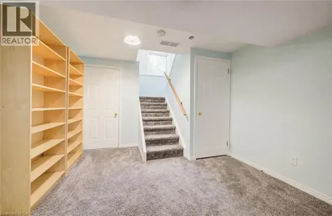 464 Northlake Drive Waterloo ON N2V 2A4