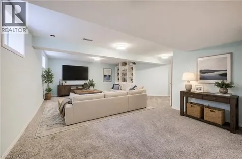 464 Northlake Drive Waterloo ON N2V 2A4