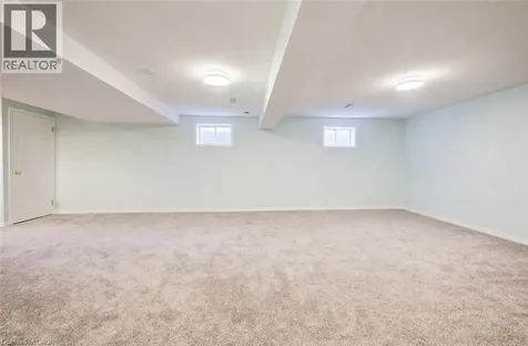 464 Northlake Drive Waterloo ON N2V 2A4