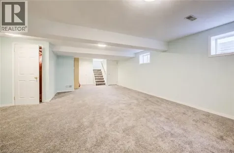 464 Northlake Drive Waterloo ON N2V 2A4