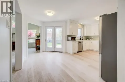 464 Northlake Drive Waterloo ON N2V 2A4
