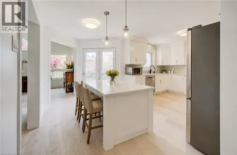 464 Northlake Drive Waterloo ON N2V 2A4