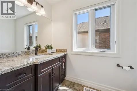 828 Copper Ridge Drive Waterloo ON N2K 0B5