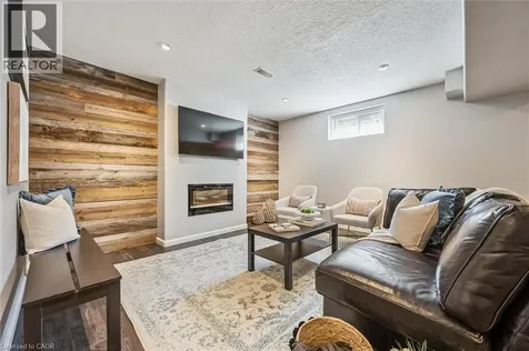 828 Copper Ridge Drive Waterloo ON N2K 0B5