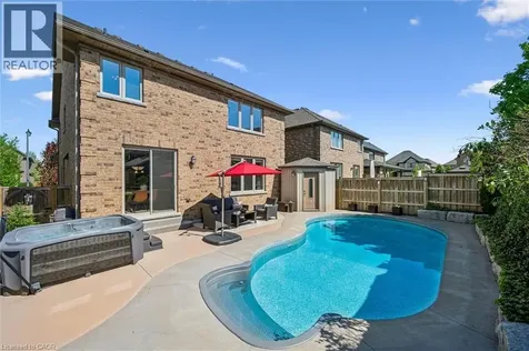 828 Copper Ridge Drive Waterloo ON N2K 0B5