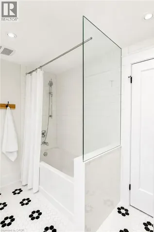 1403 Eden Place Burlington ON L7S 1J9